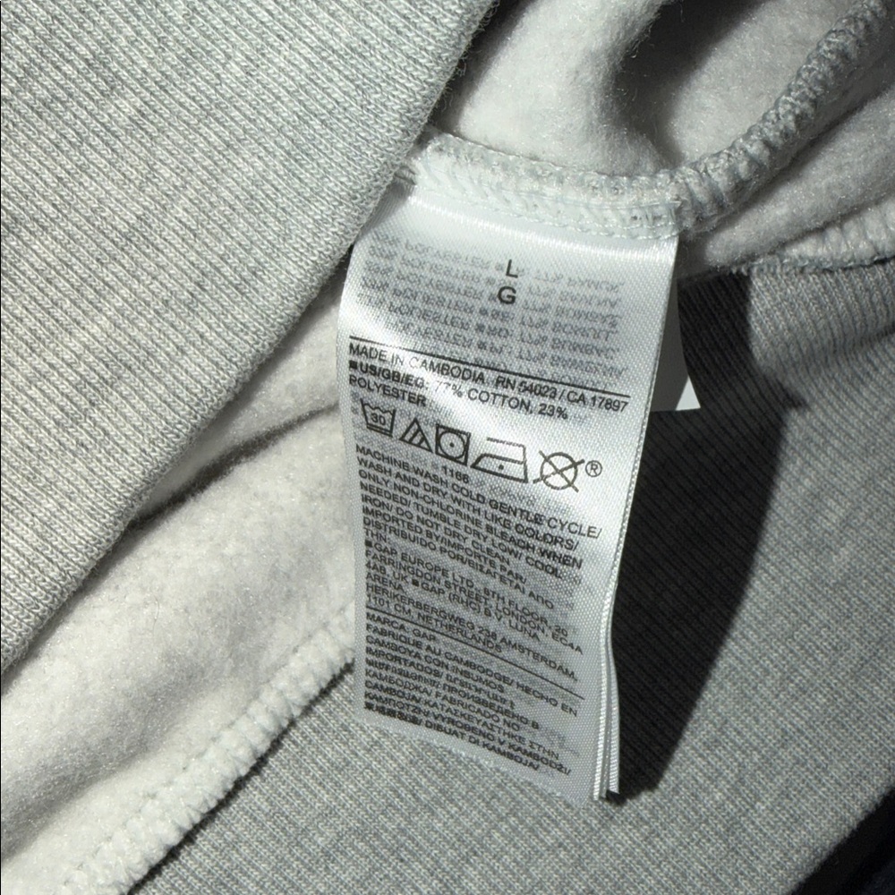 NWT - Gap Vintage Soft Cropped Sweatshirt Cardigan
Size: L - Picture 5 of 5